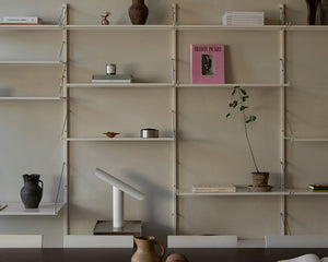 FRAMA T-Lamp | White