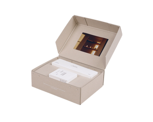 Gift Box: Scented Candle + Snuffer | Komorebi
