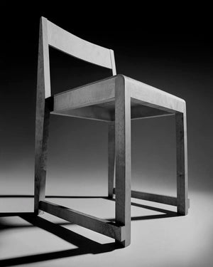 © Chair 01, Essential History