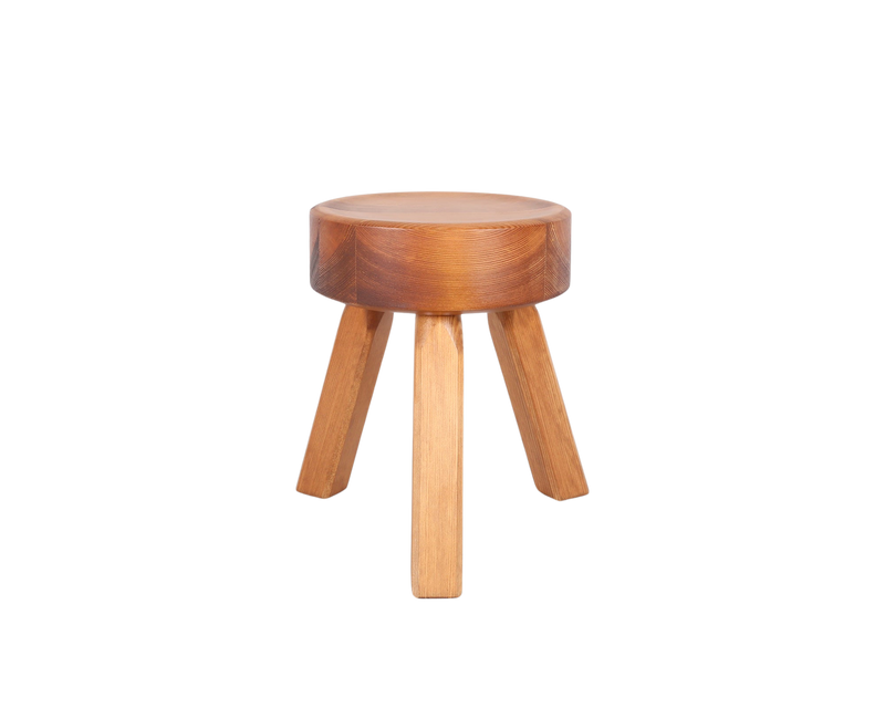 AML Stool Pine - Natural Beauty and Comfort | FRAMA AML Stool Pine - Natural Beauty and Comfort | FRAMA